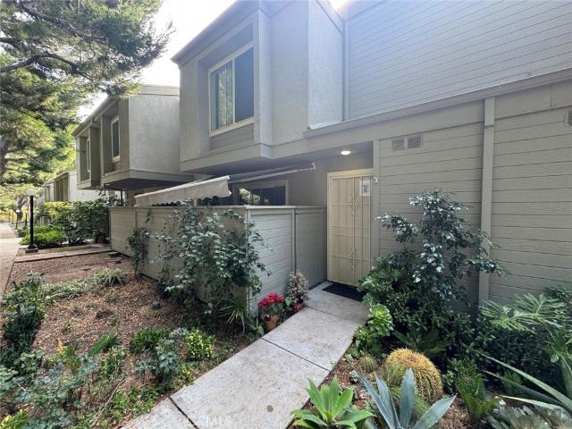 Townhouse for sale in Granada Hills, Granada Hills North Neighborhood Council District