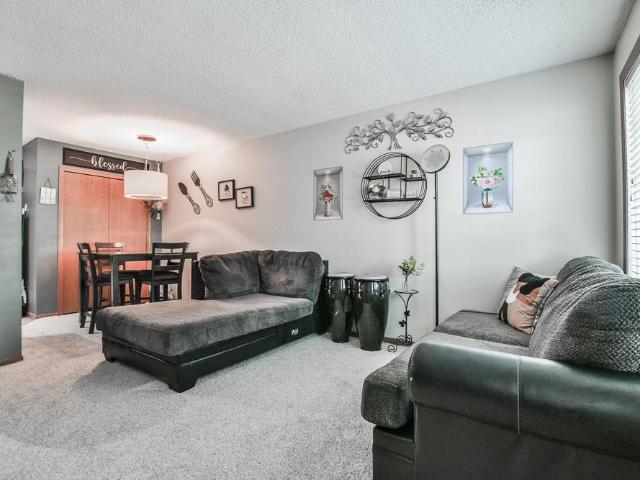Townhouse for sale in Apple Valley