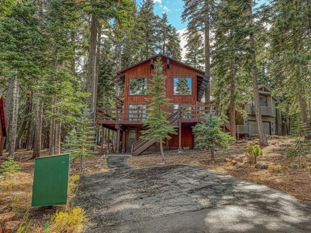 House for sale in Tahoe Donner, Truckee