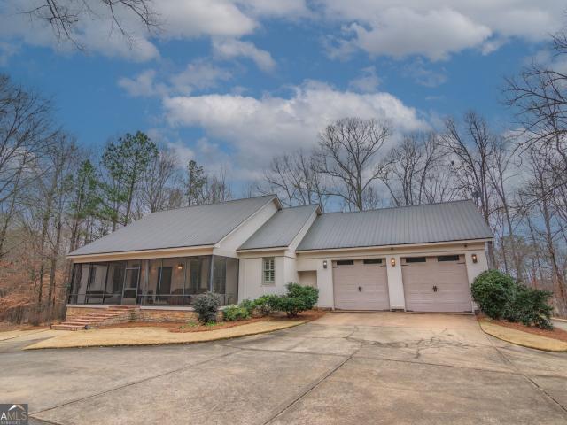 House for sale in Hamilton, Georgia