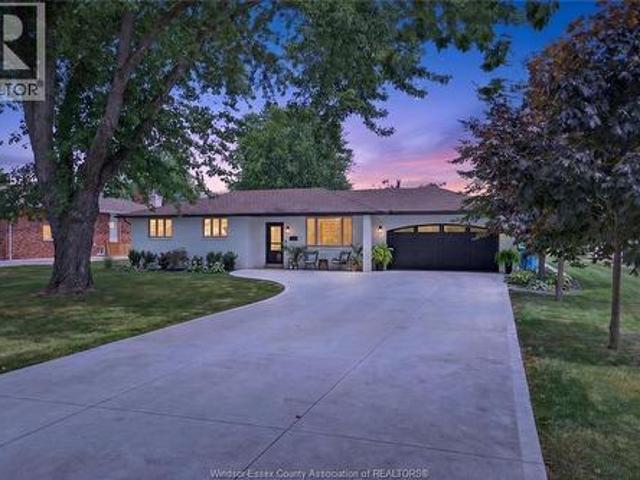 House for sale in Amherstburg, Ontario