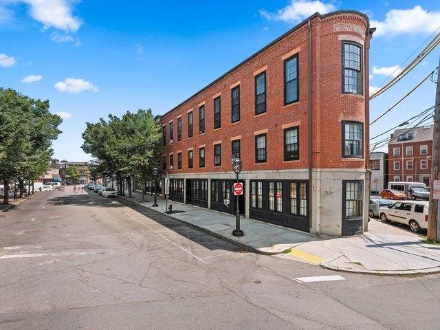 Condo for sale in Chelsea, Massachusetts