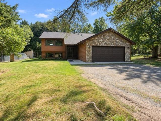 House for sale in Saint Croix, Wisconsin