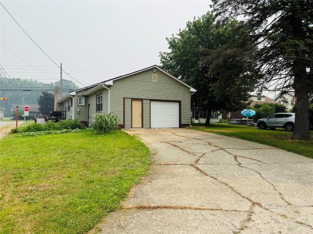 House for sale in Crawford, Pennsylvania
