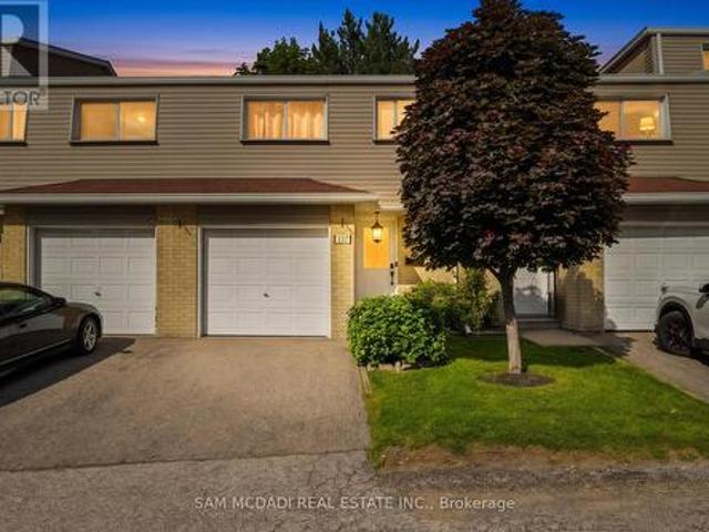Townhouse for sale in Mississauga, Ontario