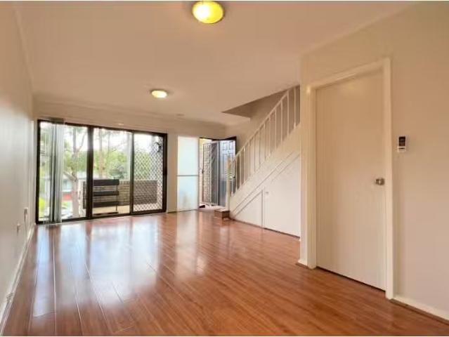 Condo for rent in Sydney, New South Wales