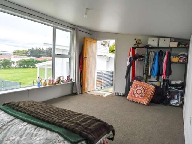 House for sale in Pine Bush, Southland