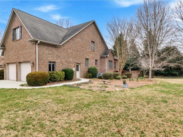 House for sale in Advance, North Carolina
