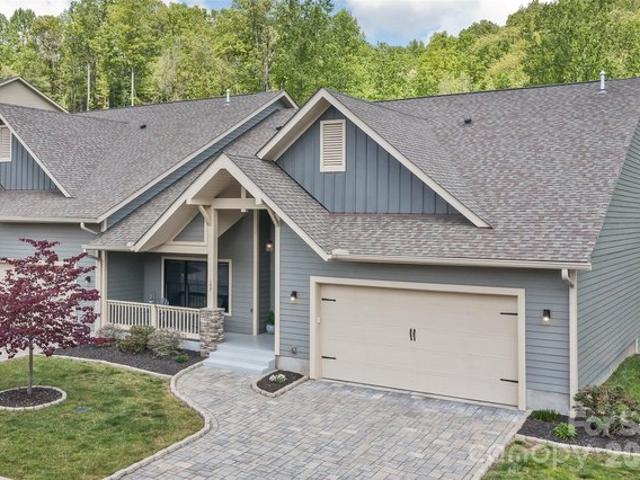 Townhouse for sale in Hendersonville, North Carolina