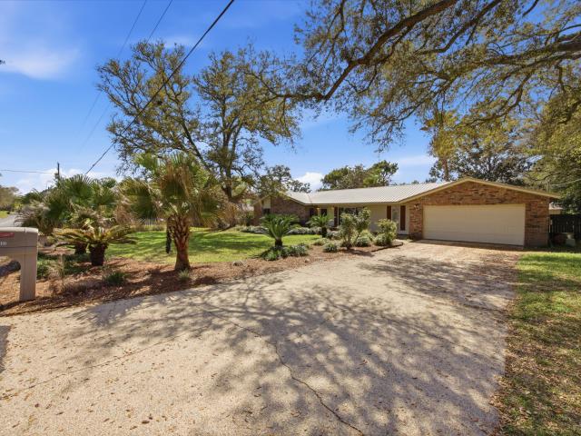 House for sale in Shalimar, Florida