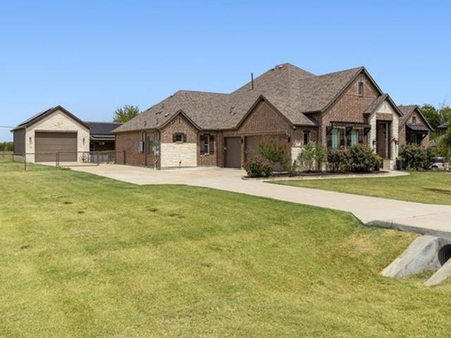House for sale in Van Alstyne, Texas