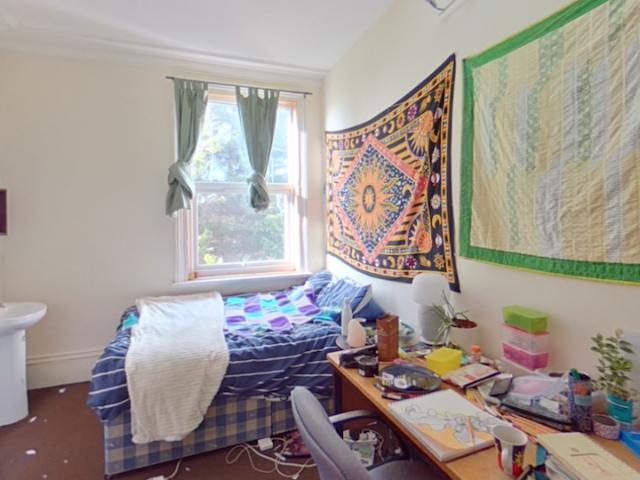 House for rent in Hyde Park, West Yorkshire