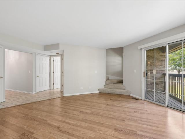 Townhouse for sale in Wood Dale, Illinois