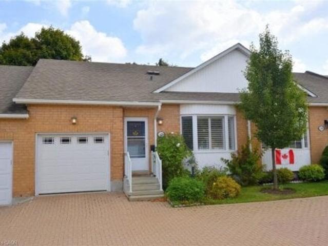 Townhouse for sale in Ancaster, Ontario