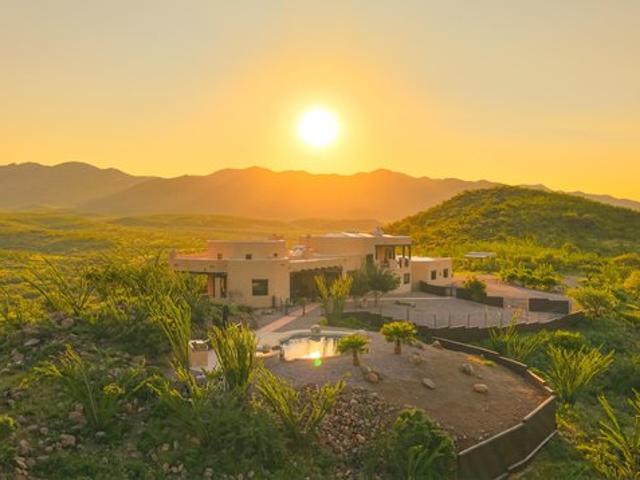House for sale in Tubac, Santa Cruz County