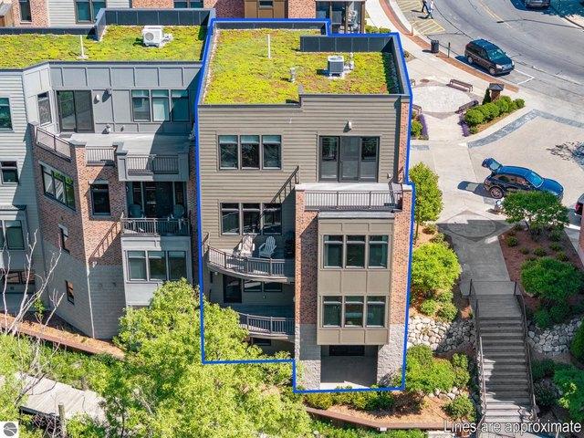 Townhouse for sale in Traverse City, Michigan