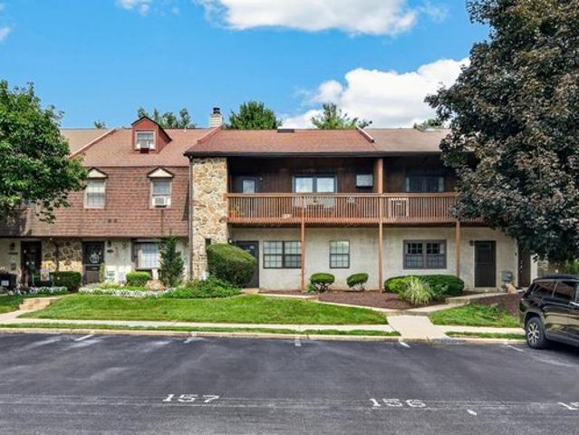 Condo for sale in Chester, Pennsylvania