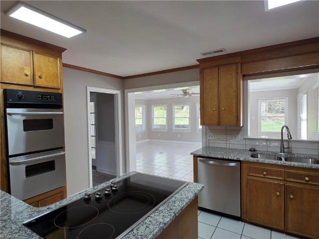 House for sale in Pfafftown, North Carolina