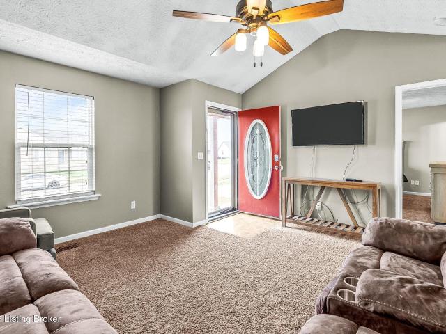 House for sale in Shepherdsville, Kentucky