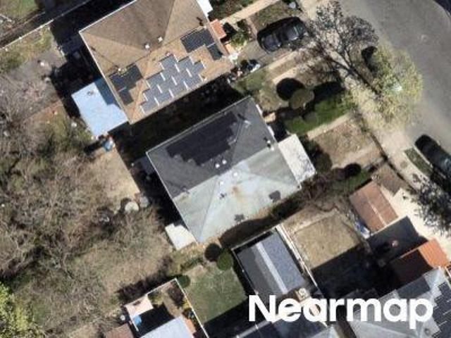 House for sale in Queens, Arverne