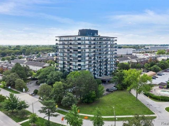 Condo for sale in Southfield, Michigan