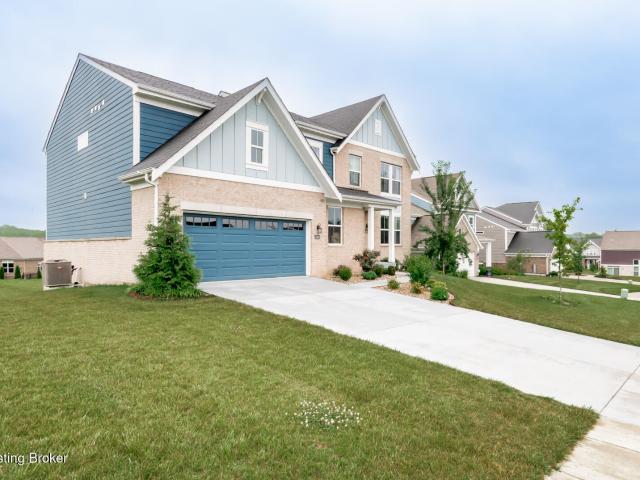 House for sale in Louisville, Jefferson County