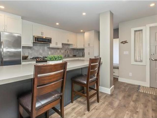Townhouse for sale in South Surrey, Surrey