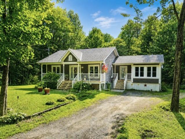 House for sale in Notre-dame-de-bonsecours, Quebec