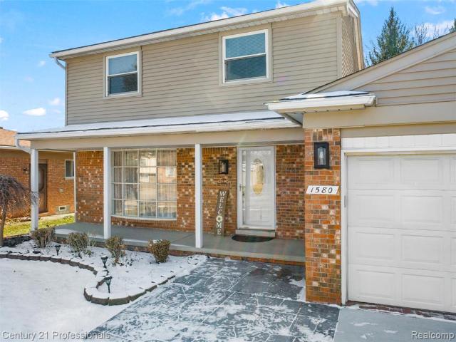 House for sale in Troy, Michigan