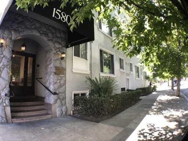 Apartment for rent in Oakland, California