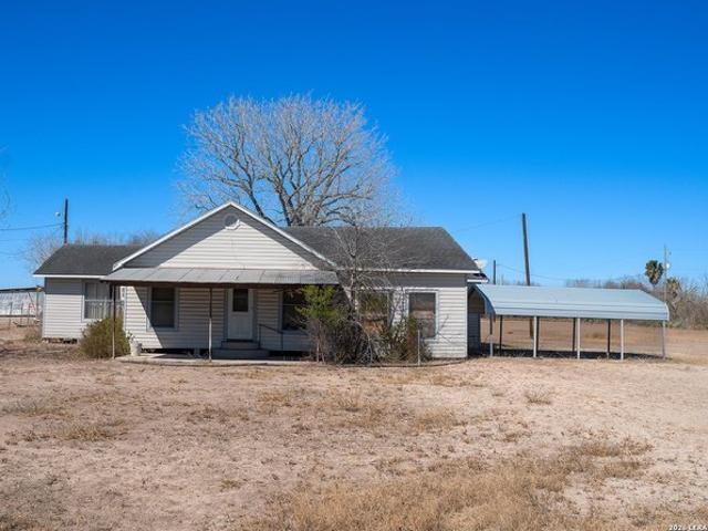 Townhouse for sale in George West, Texas