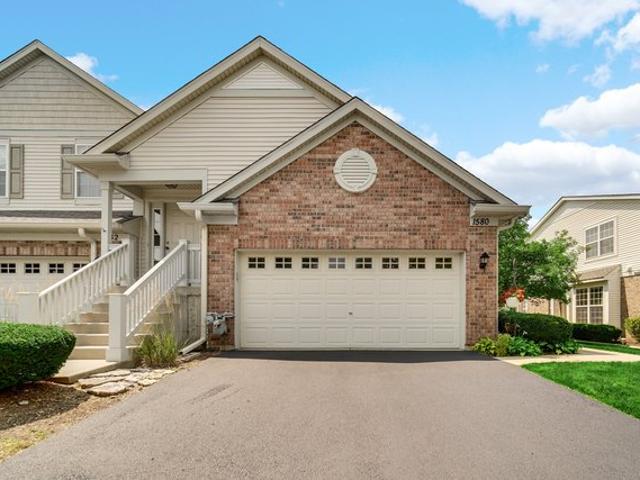 Townhouse for sale in Mchenry, Illinois