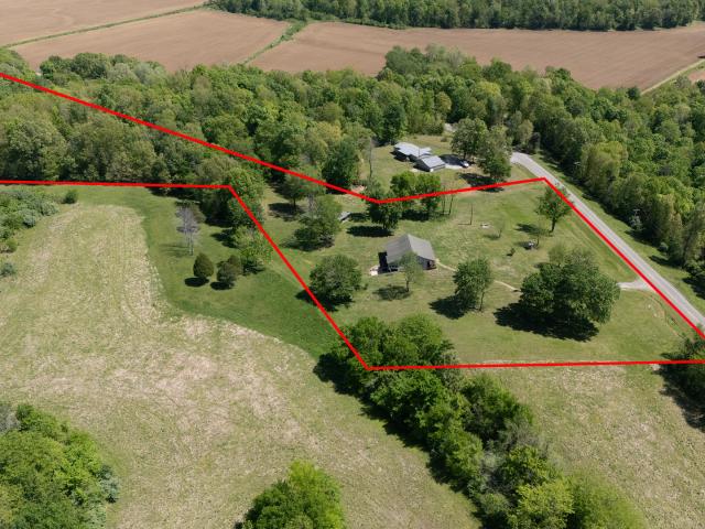 House for sale in Wartrace, Johnson County