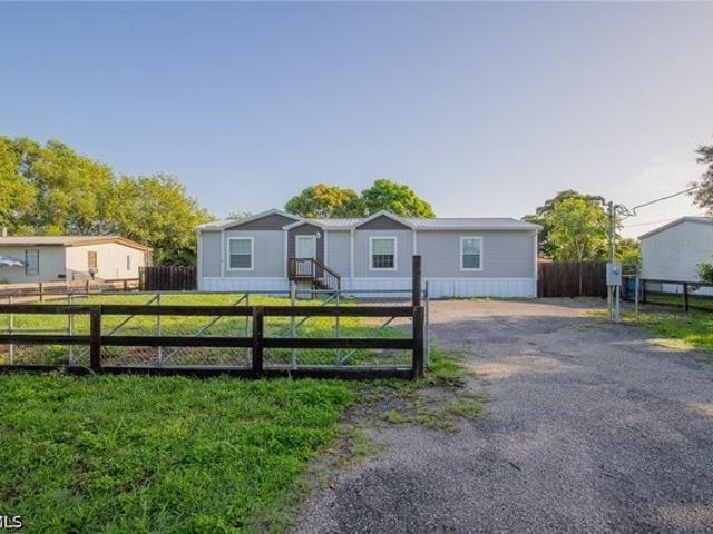 House for sale in Clewiston, Florida