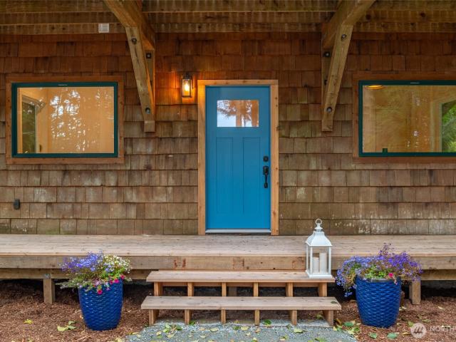 House for sale in Oak Harbor, Washington