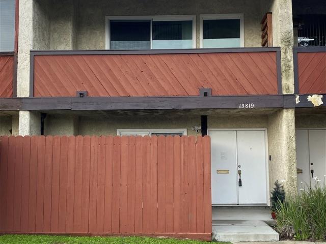 Townhouse for sale in Lawndale, California