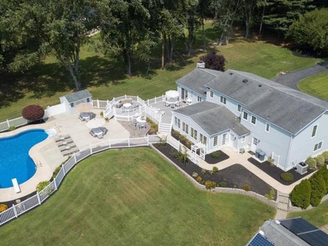House for sale in Mullica Hill, New Jersey