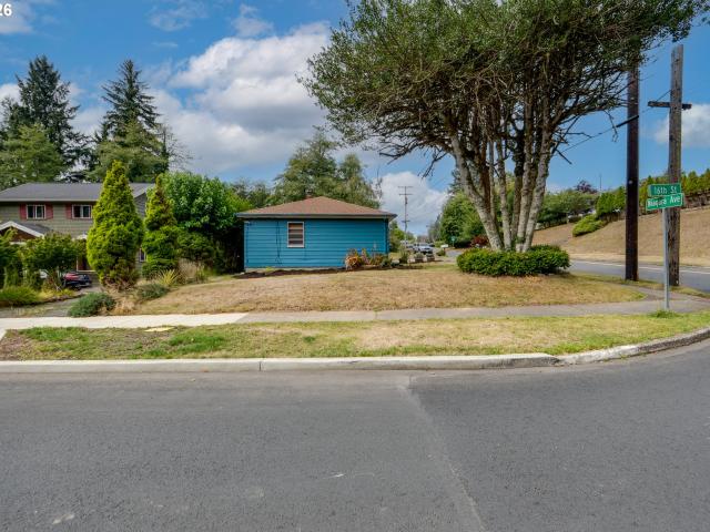 House for sale in Astoria, Clatsop County