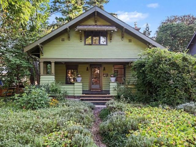 House for sale in Kalamazoo, Michigan