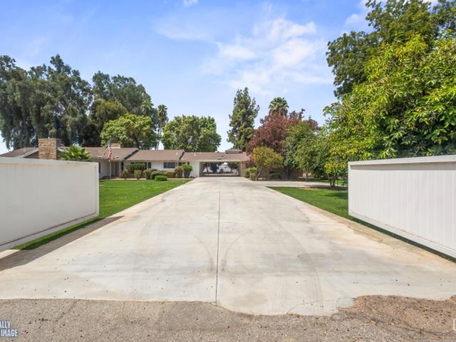 House for sale in Wasco, California