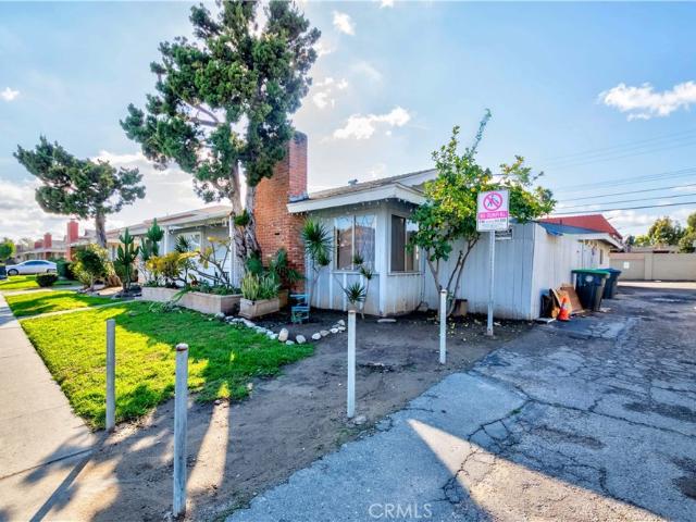 Condo for sale in Tustin, California