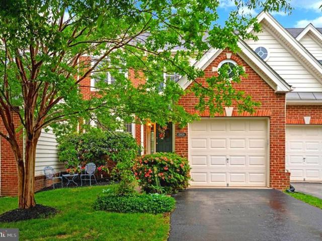 Townhouse for sale in Virginia