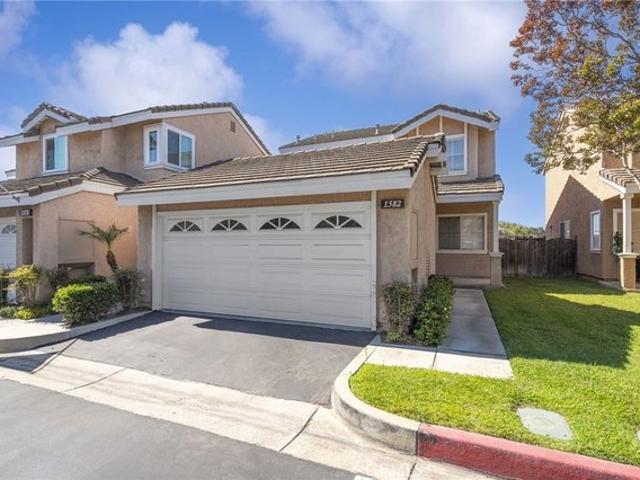Townhouse for sale in Upland, California