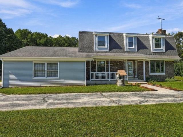 House for sale in Grafton, Ozaukee County