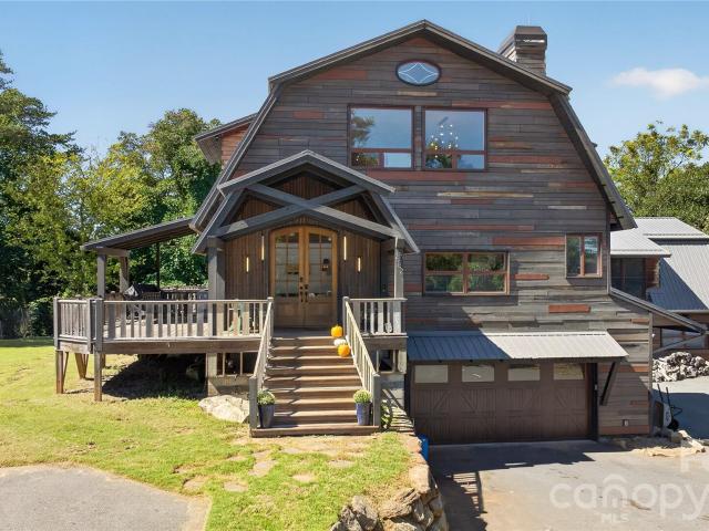 House for sale in Tryon, Polk County