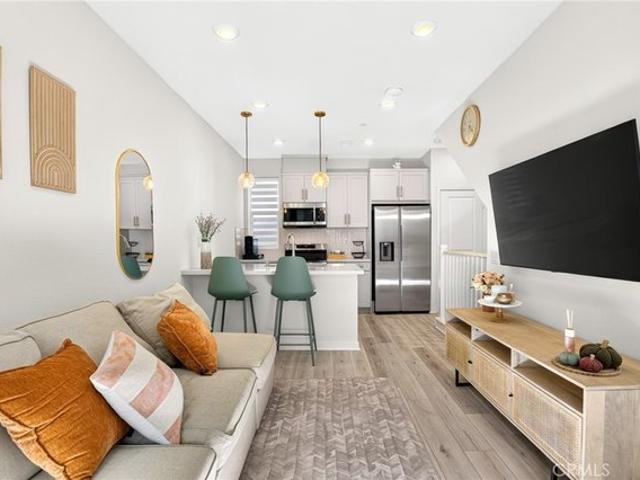 Condo for sale in Placentia, California