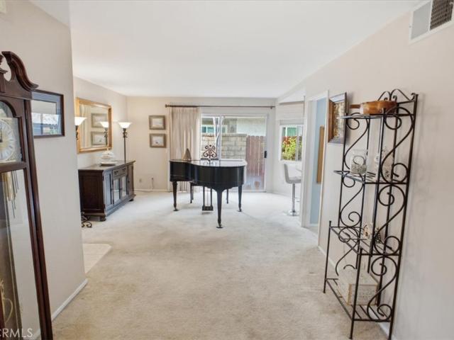 Townhouse for sale in Canyon Country, California