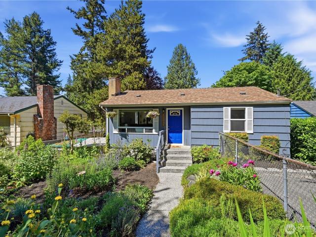 House for sale in Shoreline, Washington