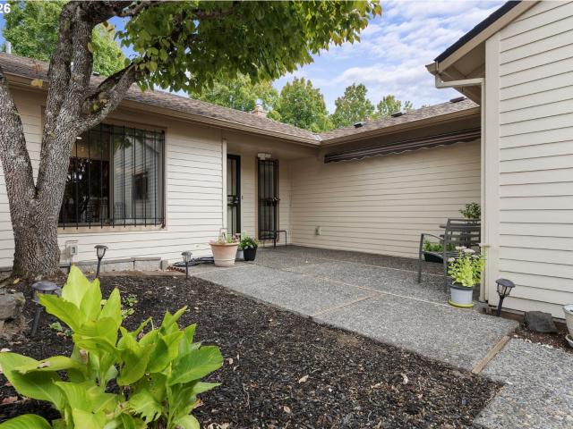 Townhouse for sale in Oregonia