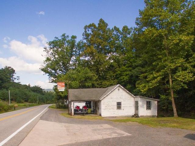 House for sale in Head Waters, Highland County